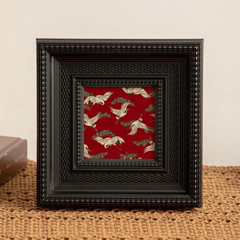 Cadre décoratif résine oiseaux blancs fond noir rouge branches vertes classique chambre maison