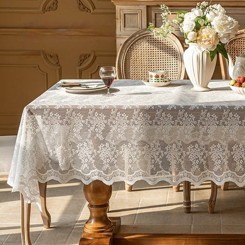 nappe rectangulaire dentelle fine motif floral beige noir élégante table mariage fête