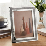 Cadre en verre avec photo 18x13 cm dans un intérieur chic