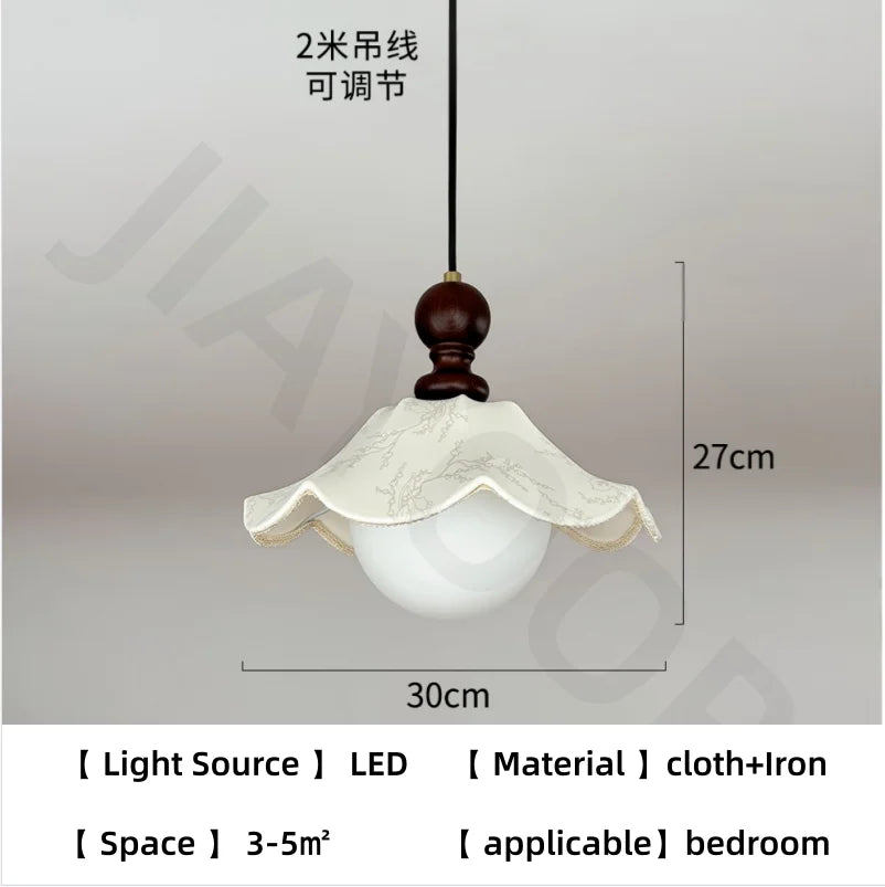 lampe suspendue vintage papillons dentelle blanc doré romantique chambre salon restaurant