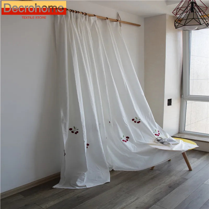 rideau blanc moderne opacité fruits rouges brodés salon chambre fenêtre maison