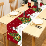 table noel chemin rouge blanc sapins flocons guirlandes decorations festive