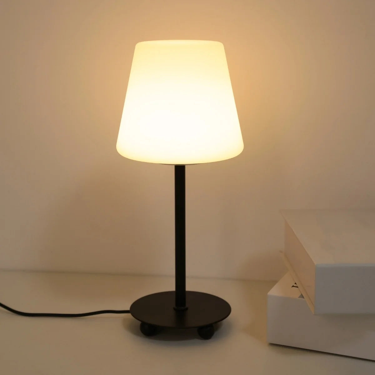 lampe table moderne noir blanche lumière ambiane tricolore chambre salon usb