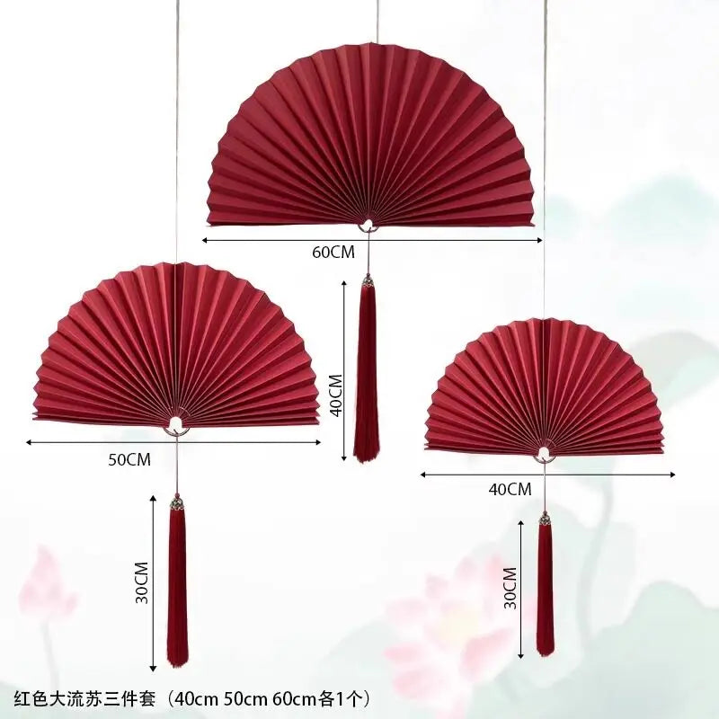 éventail pliant décoratif papier rouge bleu marine doré chinois traditionnel pompon cordelette