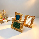 support bijoux or vert blanc ornements baroques velours classique baroque