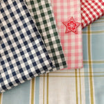 tissu coton biodegradable carreaux bleu marine rose rouge decoration maison bricolage popeline plain