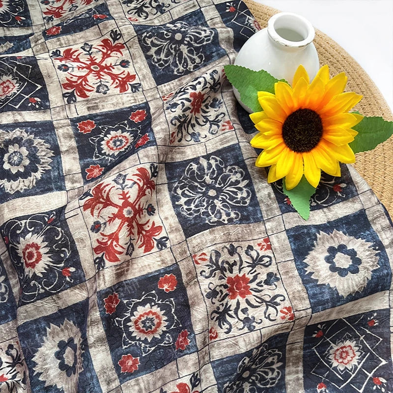 serviette vintage patchwork bleu marine beige rouge motifs floraux tissu lyocell nylon résistant