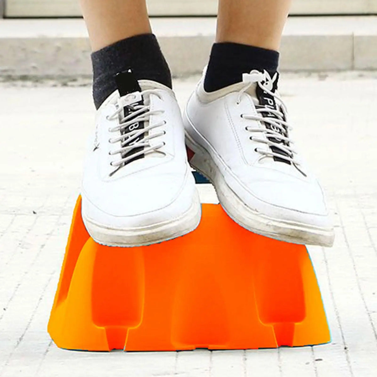 enrouleur tuyau d'arrosage mural réglable orange fixations pistolet eau utilitaire maison