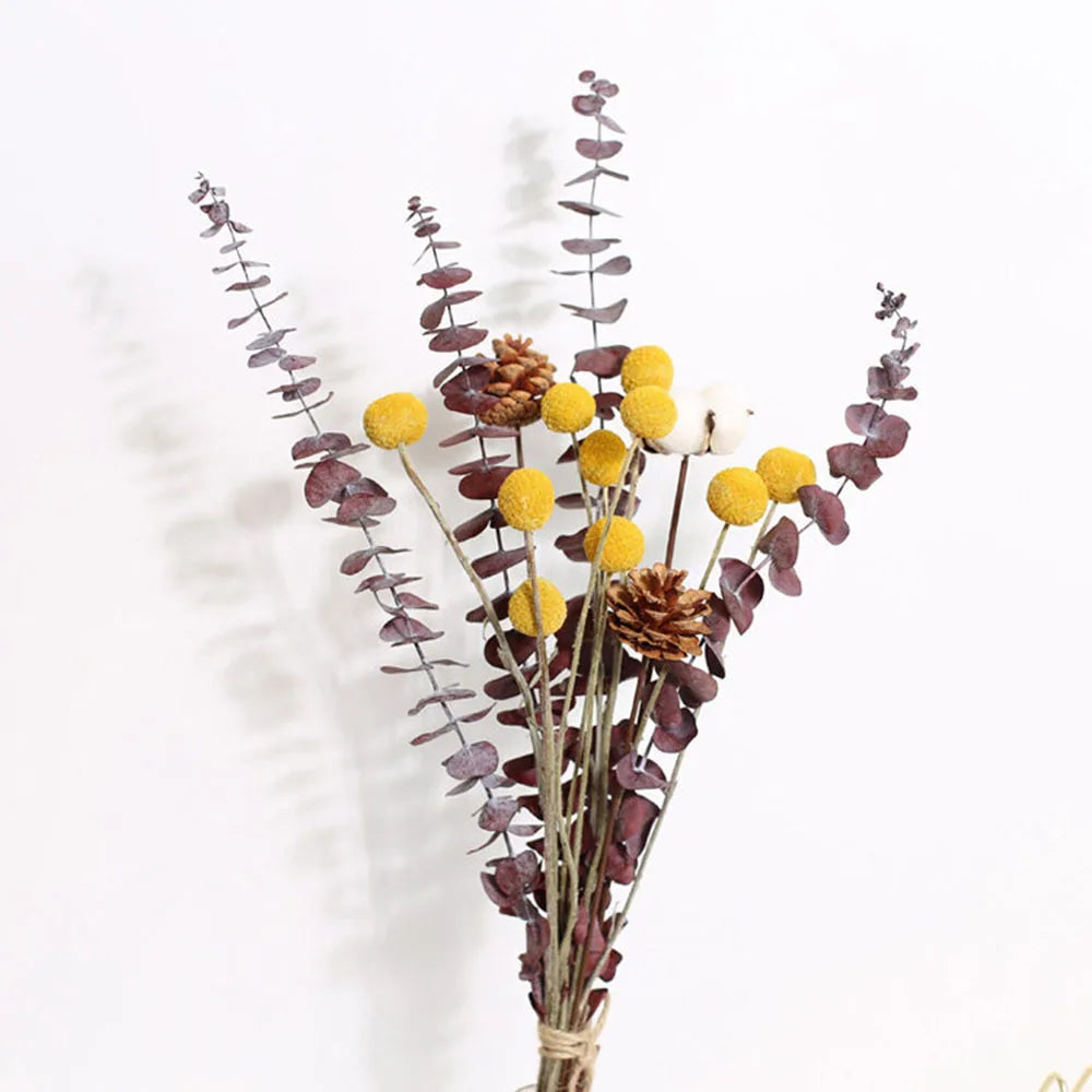 bouquet fleurs séchées boule dorée gypsophile eucalyptus feuilles naturel rustique décoration maison anniversaire wedding