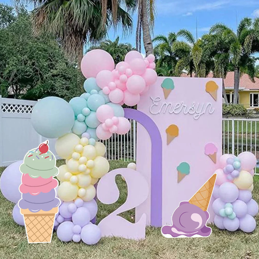 décoration fête enfant gâteau glaçage coloré glaces sucre bonbons:animated candy: