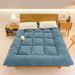 coussin sol épais gris bleu marron moderne confortable peluche oreiller blanc decoration
