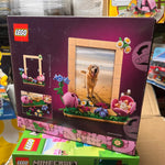 cadre photo fleurs pièces lego beige rose vert bleu jaune