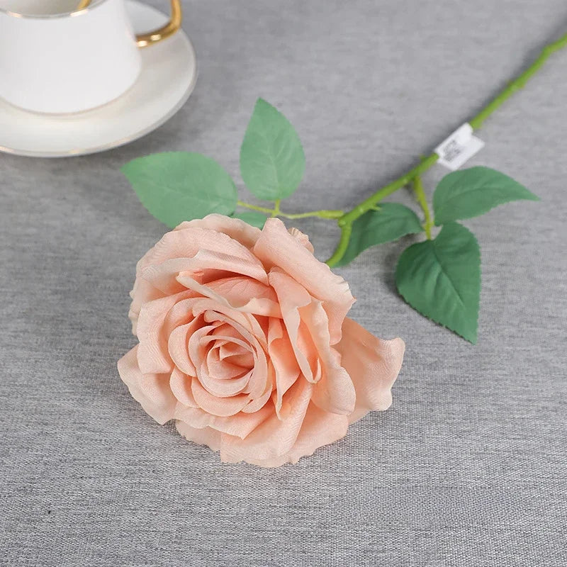 décoration intérieure bouquet roses artificielles soie classique vase couleur anniversaire mariage