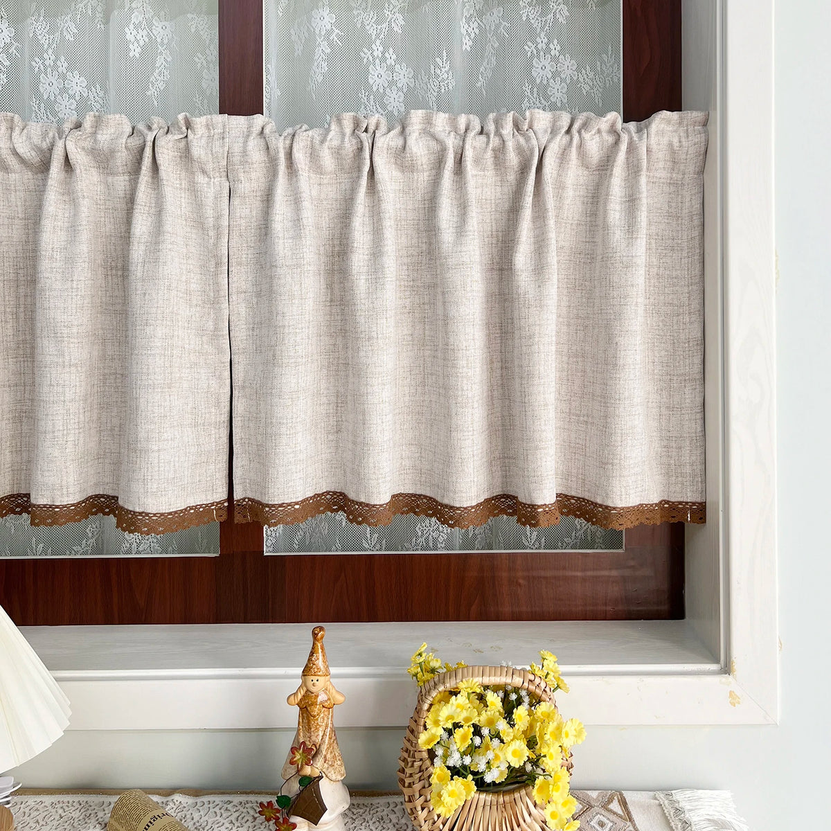 rideau décoration cuisine moderne beige clair tissu polyester motif tissage simple rustique fixations invisibles