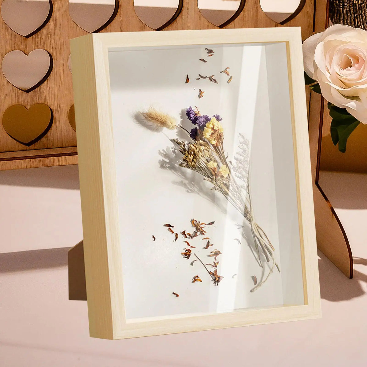 cadre photo bois transparent moderne minimaliste photos fleurs séchées diy décoration muralement vide