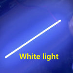 bande led blanc argentée fixations connecteurs écran tv fond texturé rectangles lumineux