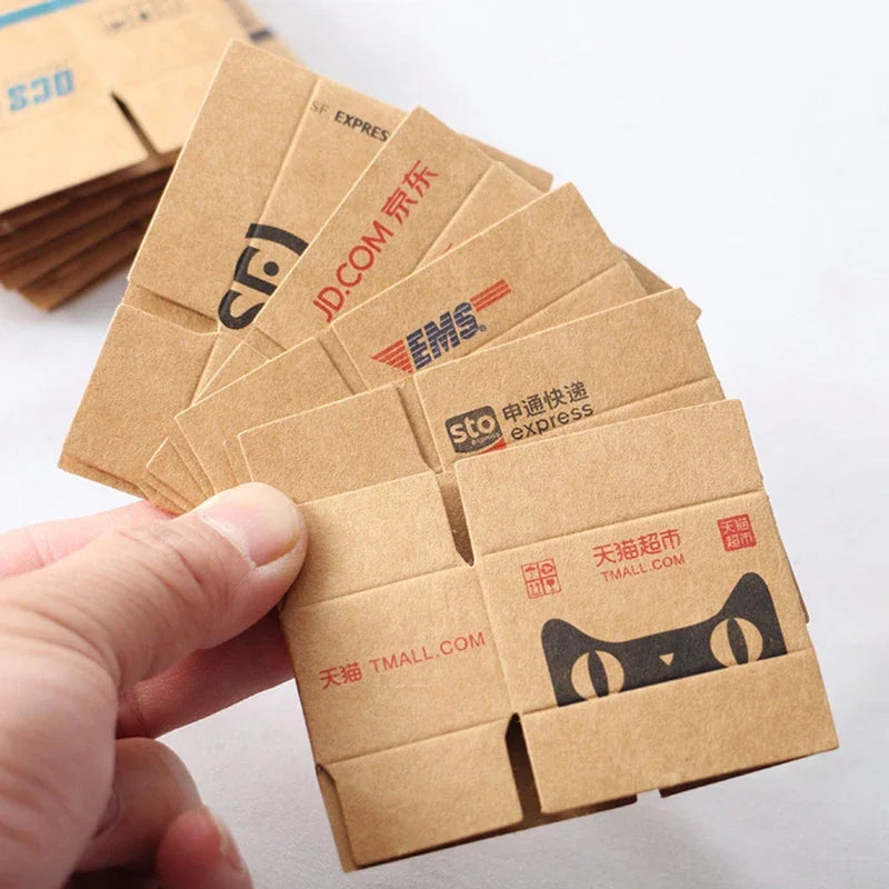 miniatures colis FedEx DHL Amazon UPS EMS STO SF express carton papier opaques logos