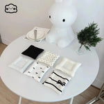 coussin protection blanc noir points noeuds chic moderne