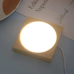 veilleuse led moderne base carrée bois naturel 10 cm câble usb interrupteur lumière blanche