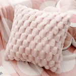 coussin décoratif peluche blanc motif boules doux canapé lit chaise maison