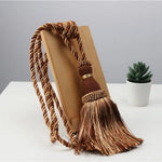 pompons rideau beige gris vert classiques attache bois franges opaques moderne decoration maison