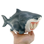 figurine requin résine gris blanche orange stylisée humoristique maison salon