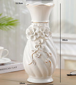 vase porcelaine céramique fleurs relief blanc classique moderne décoration table