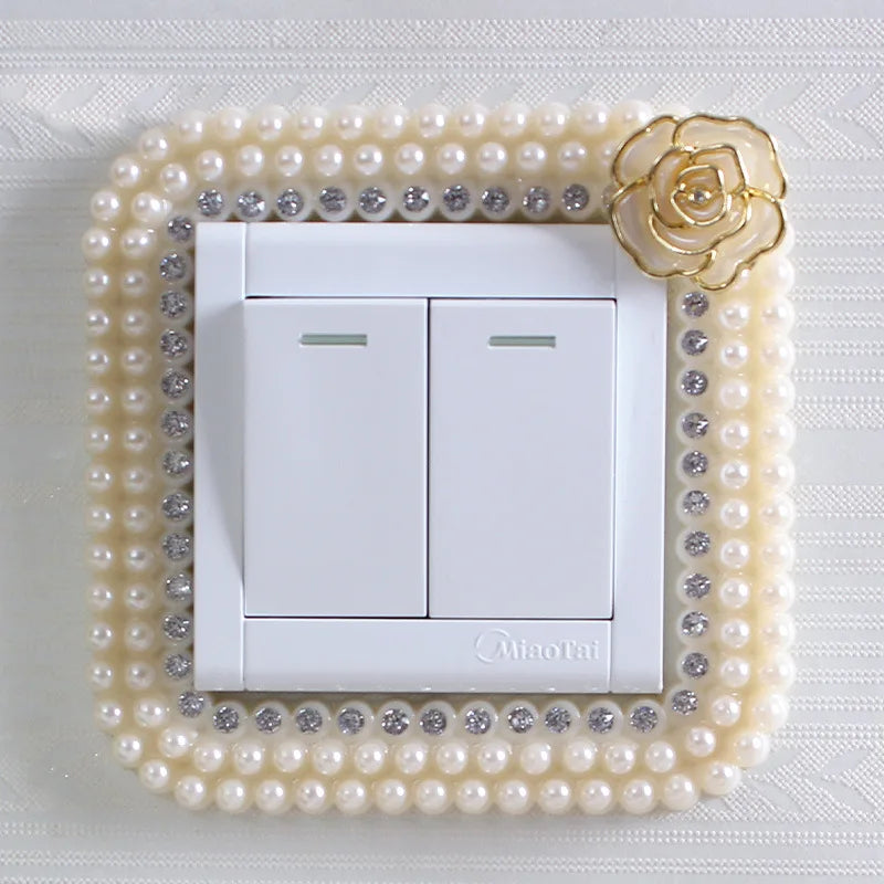 couvercle décoratif prise interrupteur mural luxe pierres précieuses fleurs autocollant blanc doré