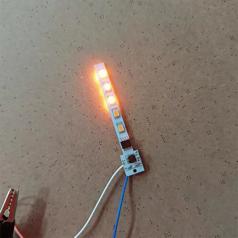 ruban led blanc orange points lumineux moderne adhésif connecteur câble solaire 62mm autonomie