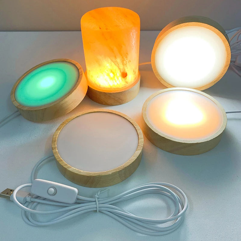lampe poser moderne bois naturel couleurs chaudes blanc orange vert translucent câble usb commandes