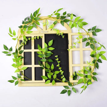 guirlande végétale naturelle fleurs vertes violettes blanches roses extérieur décoration maison jardin mariage festivités