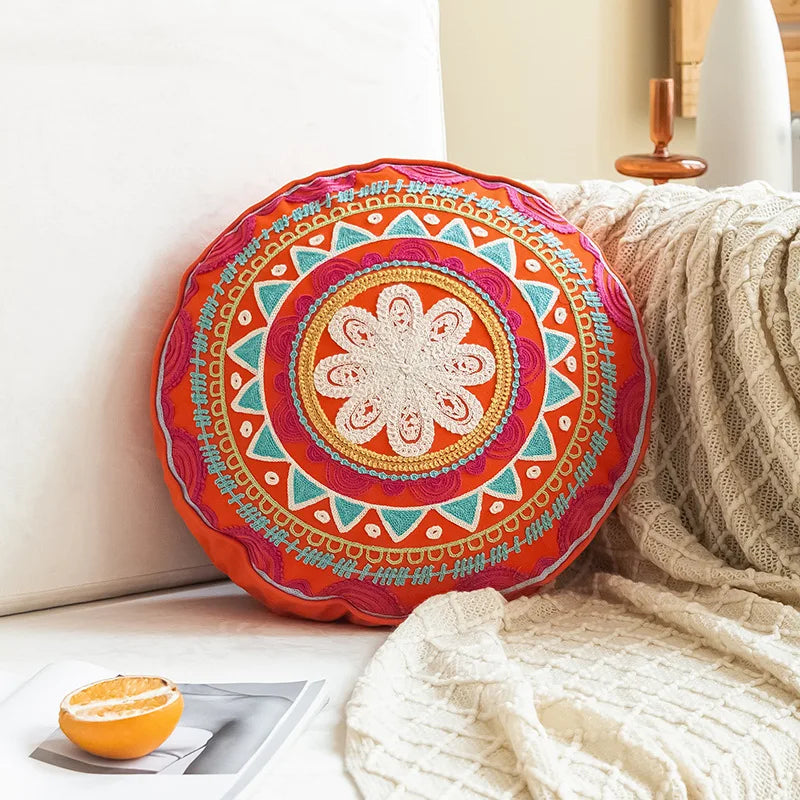 taies d'oreiller rondes géométriques coton polyester pompons blancs ethnique bohocoration intérieure hôtelière hôpitalisée