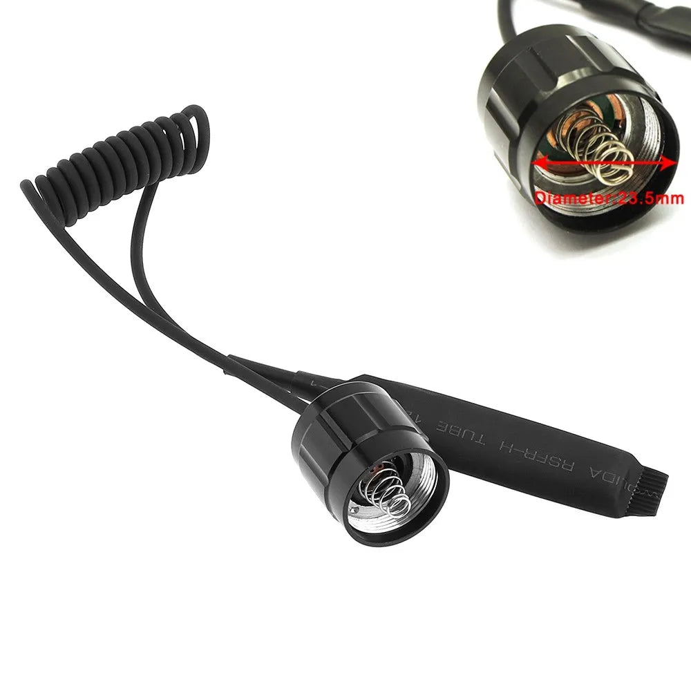 lampe torche noire led zoomable résistante 10w 1000 lumens texturée moderne 200 500mètres