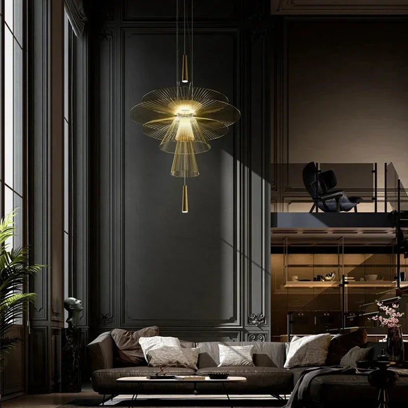 Suspension lumineuse or noir contemporaine métal cercles superposés brillance minimaliste chaînes suspendues