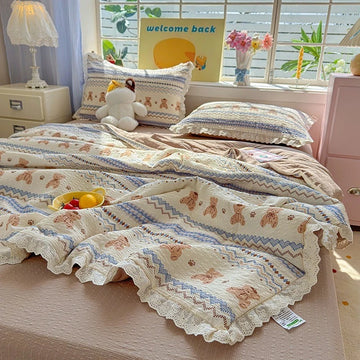 litre couverture fleurs romantique gris rouge blanc dentelle bordure chambre fille