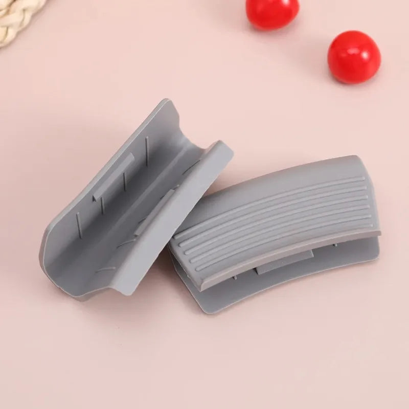 protège poignée casserole silicone rose gris bleu clair anti dérapant isolation thermique respectueux environnement