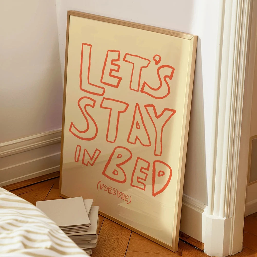 impression toile moderne texte let's stay in bed beige rouge minimaliste
