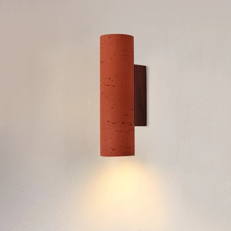 Détail de la lampe de chevet vintage montrant la texture en pierre