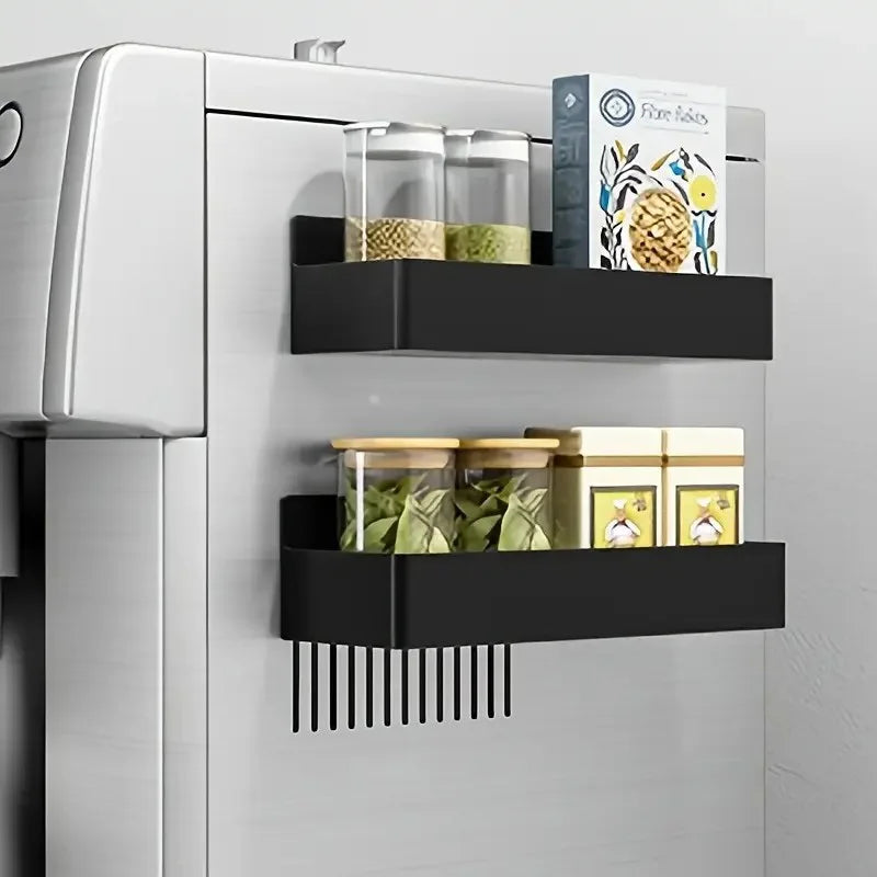 étagères magnétiques noires modernes rangement réfrigérateur cuisine pots épices ustensiles boîtes carton électroménagers