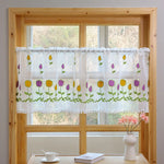 rideau brodé fleurs transparent bohème couleurs vives pompons blancs cuisine fenêtre