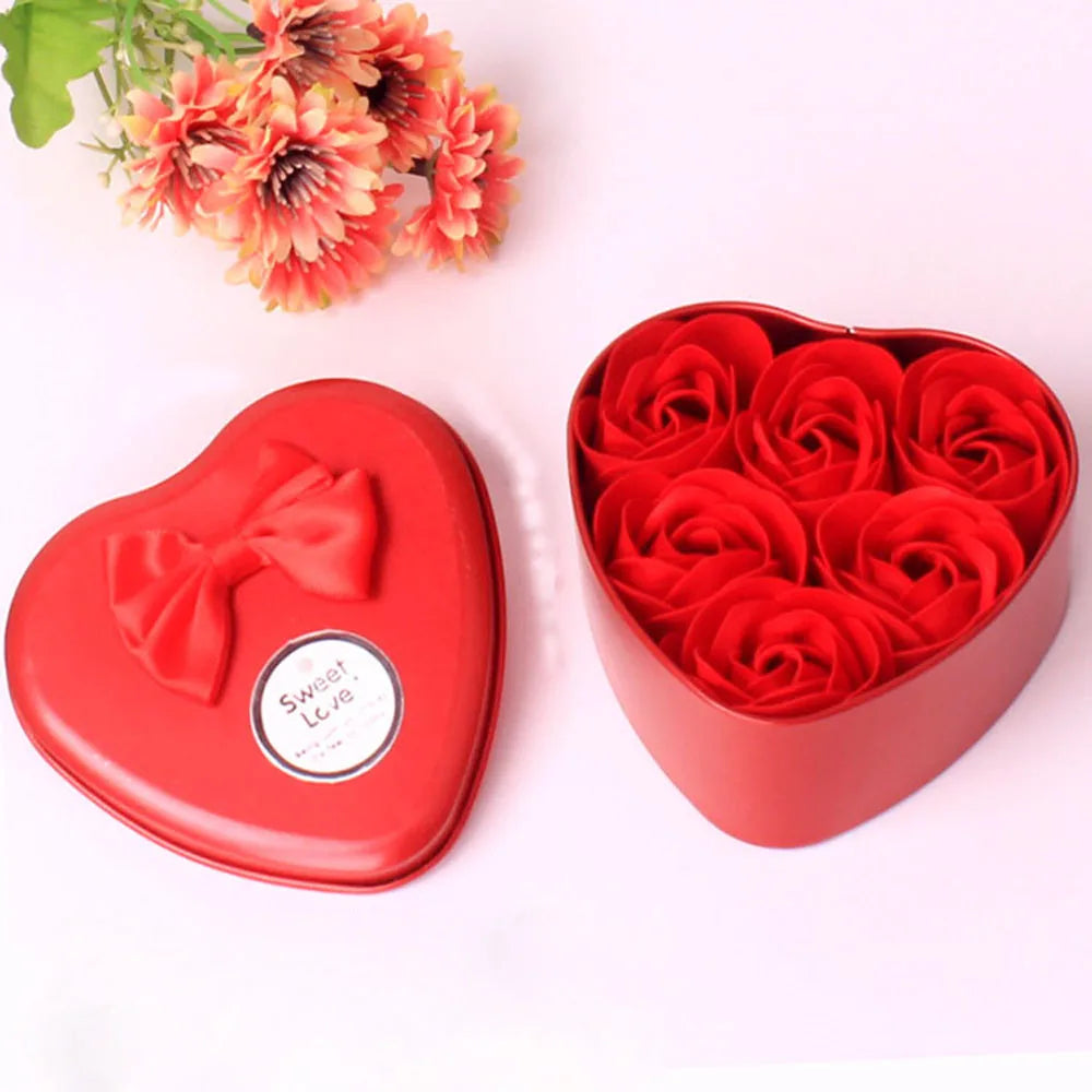savon rose romantique forme fleur sculptée boîte coeur decoration maison occasion anniversaire mariage