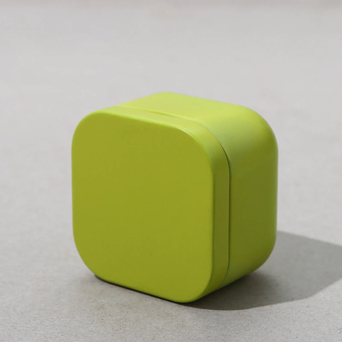 boîtes carrées modernes 55mm 43mm noir gris bleu rouge vert orange respectueux environnement organisateur