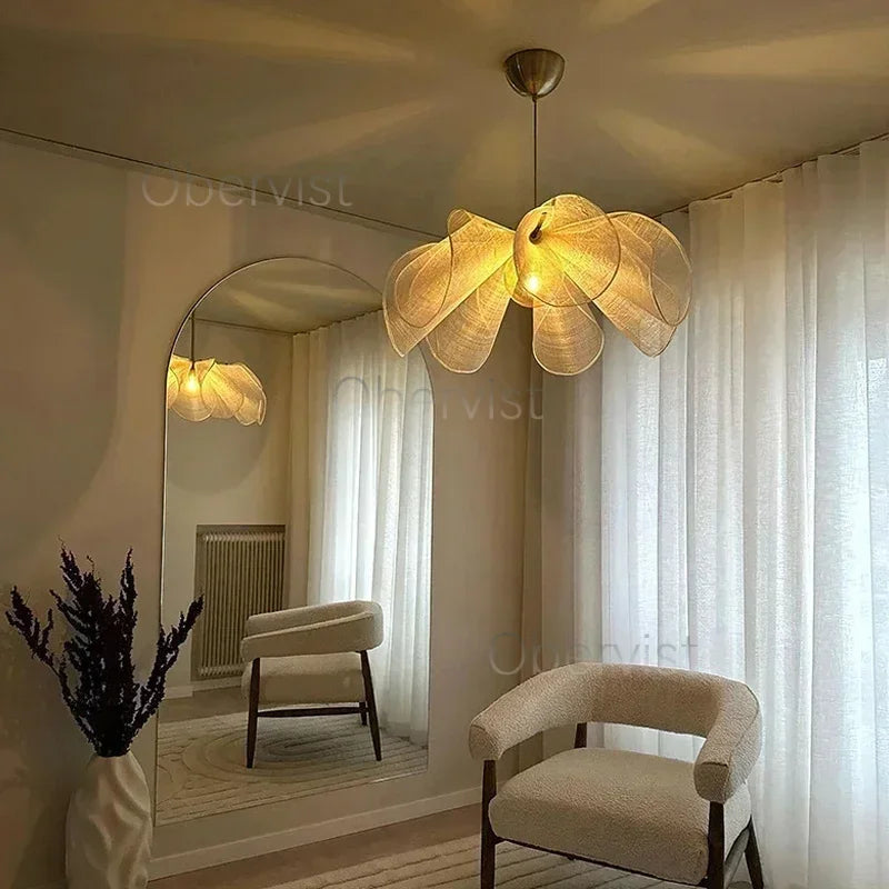 suspension lumineuse moderne blanc motif feuilles fixation lumière chaude dimension 50cm 60cm