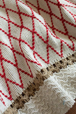 serviette table géométrique blanc rouge beige moderne ethnique