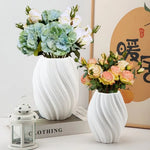 vase moderne plastique blanc texturé hauteur jusqu'à 26cm décoration intérieure