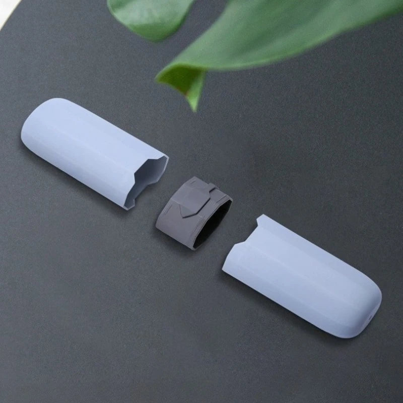 organiseur brosse dents réutilisable étui clip moderne gris blanc bleu clair texture mat portable