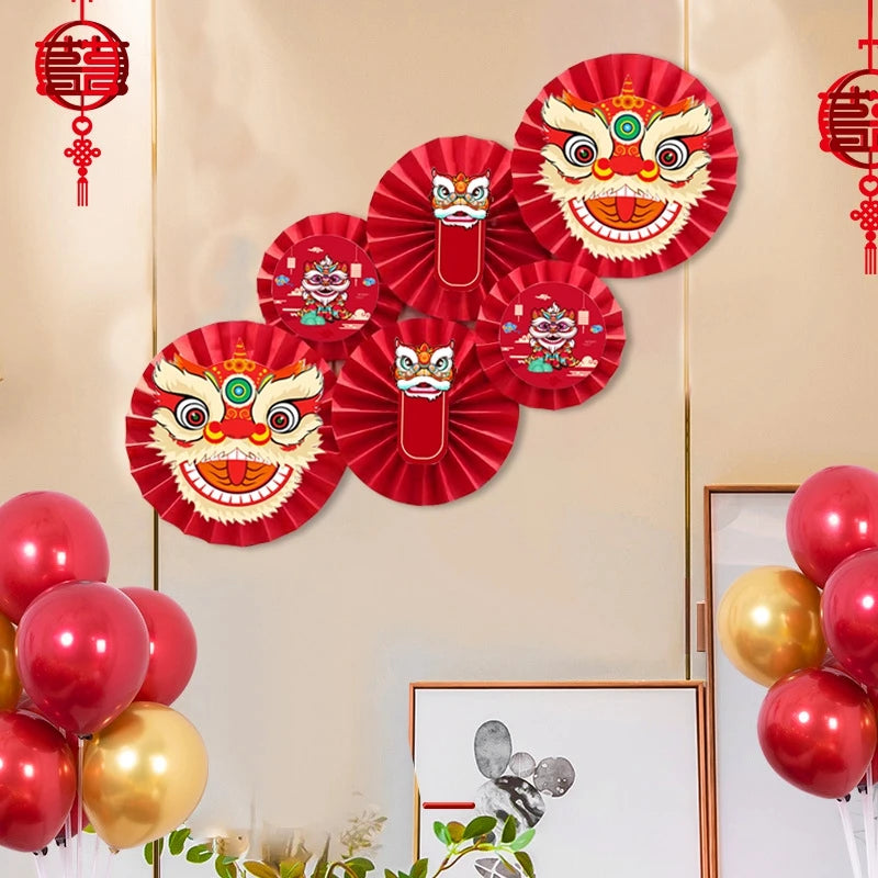 décoration murale mariage anniversaire fête rouge lion floral nuages papier fan rubans ballons dorés