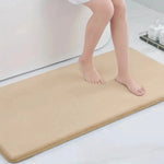 tapis bain bleu marine noir gris uni velours moderne antidérapant salle bain adhésif grande