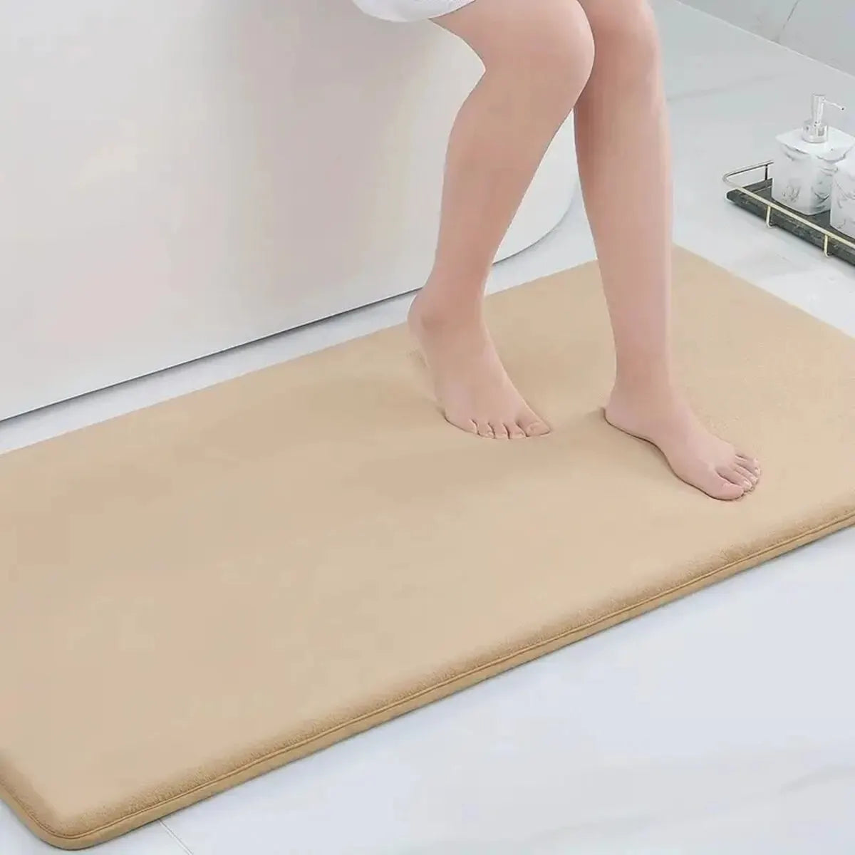 tapis bain bleu marine noir gris uni velours moderne antidérapant salle bain adhésif grande