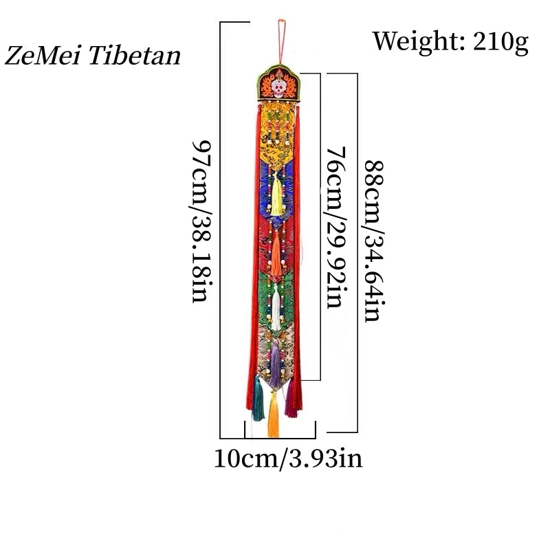 écharpe décorative ethnique brodée couleurs vives motifs floraux pompons traditionnelle intérieur temple